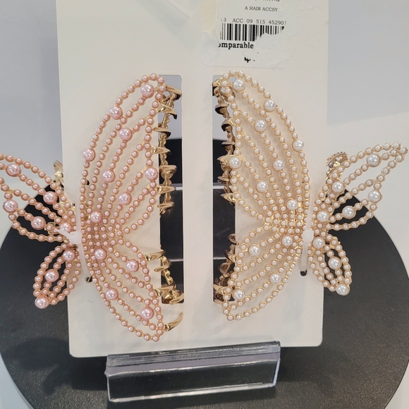 Natasha Pink and Cream Beaded Butterfly Claw Hair Clips - Picture 3 of 3